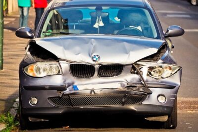 Cómo verificar accidentes de un auto con su patente
